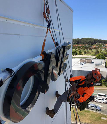 Tabela - Harf - Totem Montajı